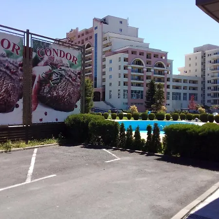 Sunny Plaza 33 * Sunny Beach